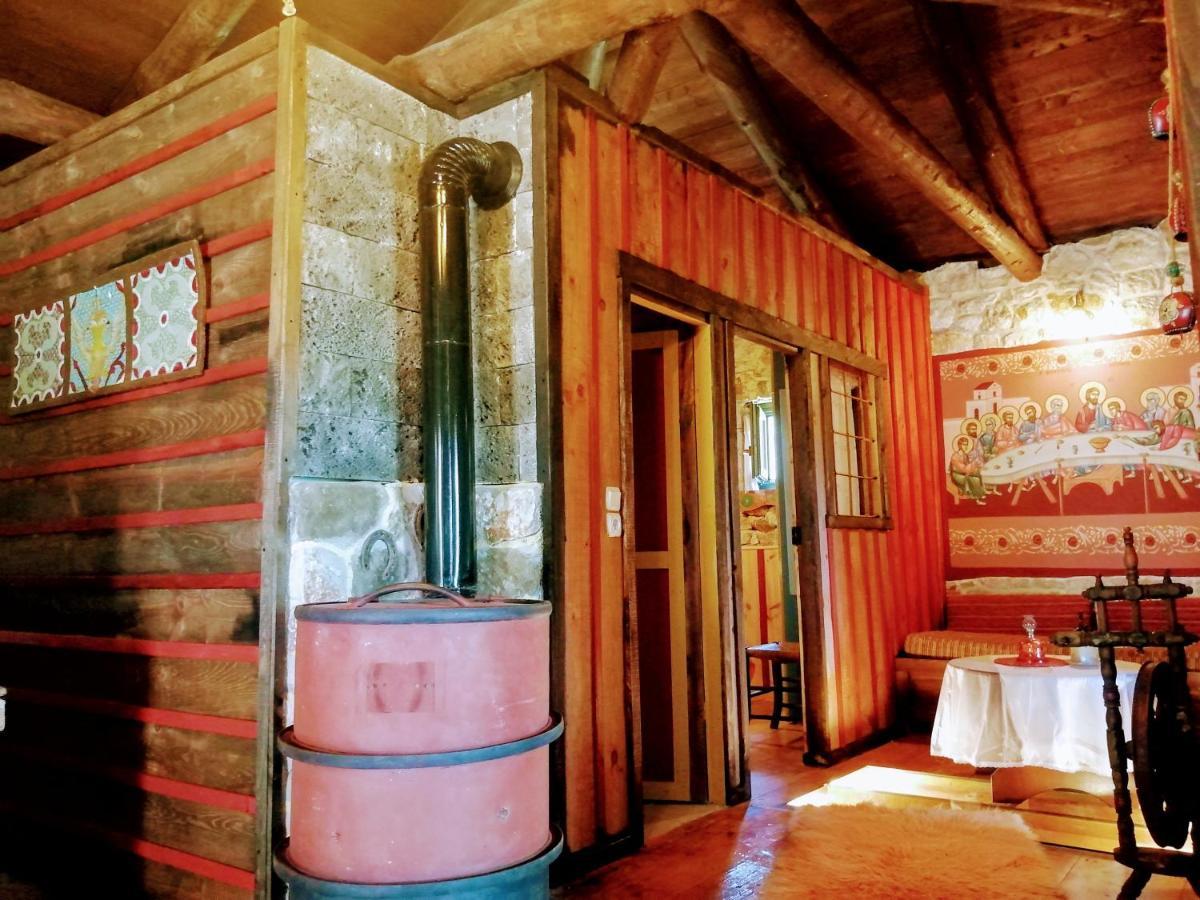 Yono'S Traditional House Ano Ravenia Exterior photo